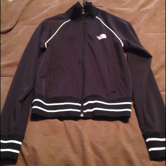 🚫SOLD🚫 Face A5 track jacket.