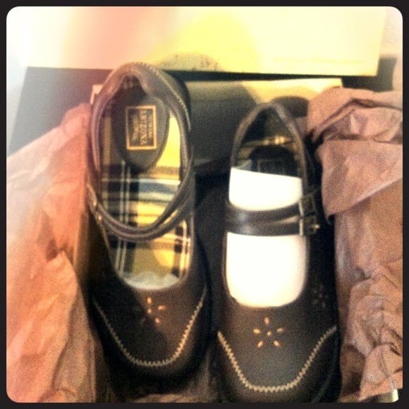 New Arizona girl's shoes - Picture 1 of 3