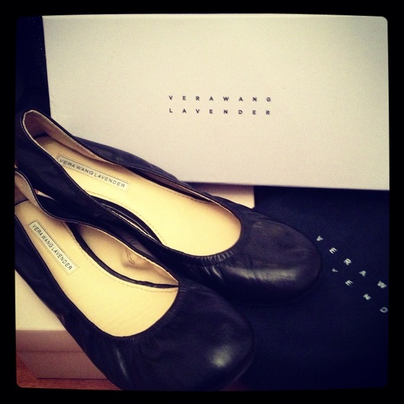 Vera Wang Shoes - ❌Bundled❌