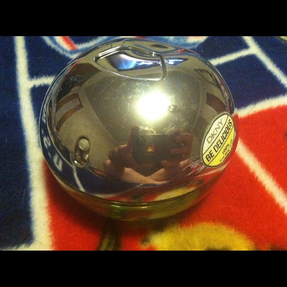 RSVD DKNY green apple perfume