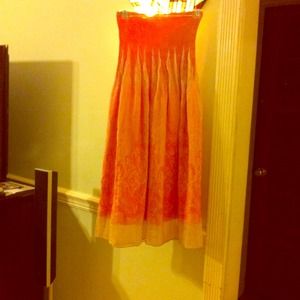 ✨Beautiful Orange and peach tube dress👗