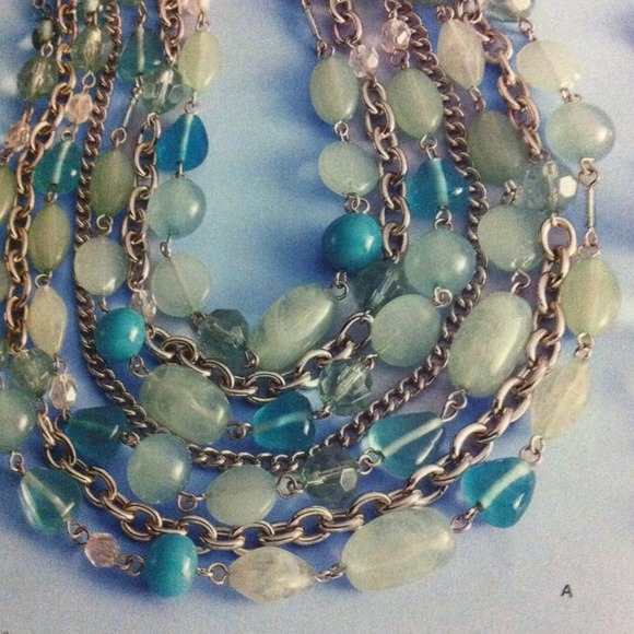 Multi-layered necklace - aqua blue