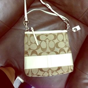 AUTHENTIC coach medium size