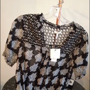 Joie Top, Medium, new with tags