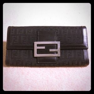 FENDI Handbags - FENDI BLACK LEATHER WALLET FENDI Handbags - FENDI BLACK LEATHER WALLET
