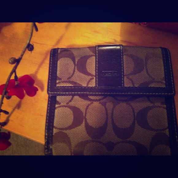 Real Coach wallet purchased from the Coach store.