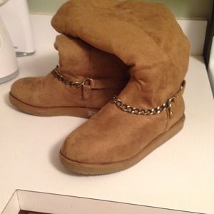 Guess boots