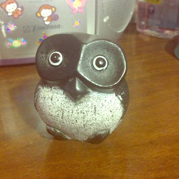Owl statue