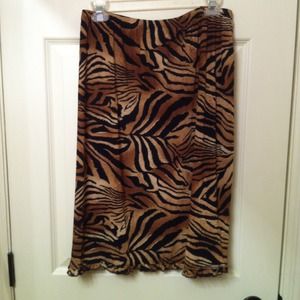Stylish tiger print skirt 3X