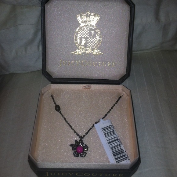 Juicy necklace