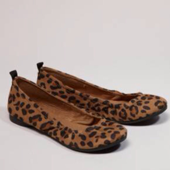 American Eagle Ballet Flats BNWT