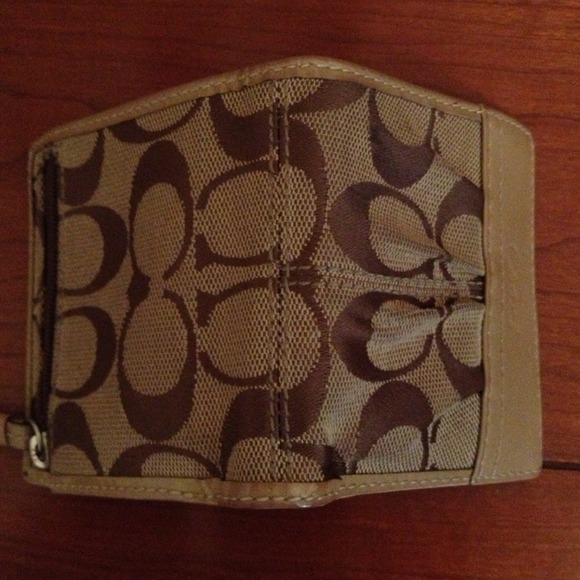Coach wallet - Picture 3 of 3