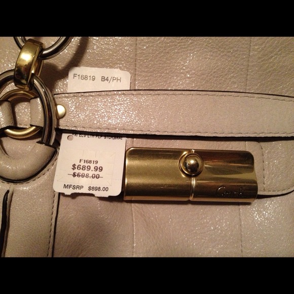 Authentic Coach purse - Picture 2 of 4