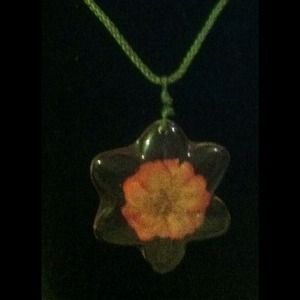 Lamp work glass Flower Pendant on thread necklace.