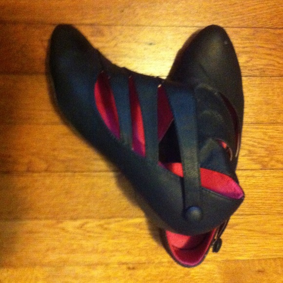 pink duchess Shoes - !Reduced! Unique black flats