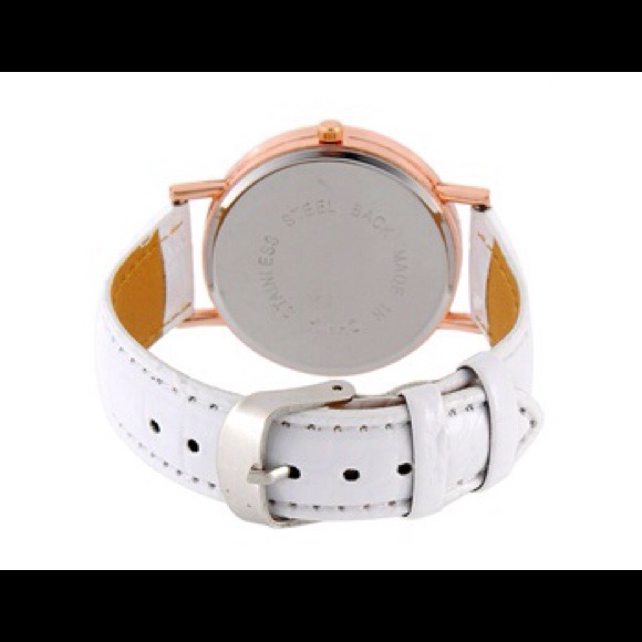 Designer Leopard Watch - Picture 4 of 4