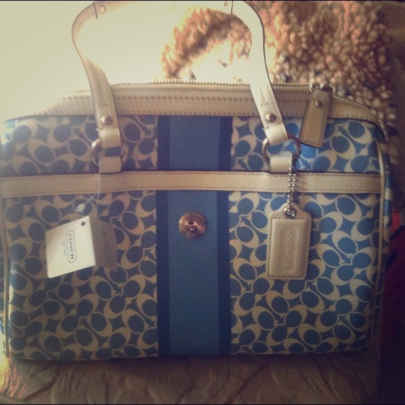Sold* Coach bag Trade with @babygirl25