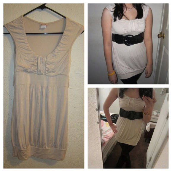 🔴SOLD IN BUNDLE!🔴 Tan Tunic!🌷
