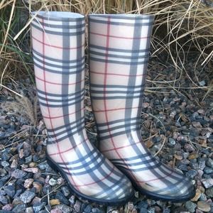 🌴Burberry check rain boots