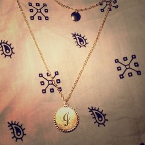 ✨Reserved✨ U. O. Gold "J" Necklace