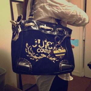 Juicy Couture Handbags - Black velour authentic juicy couture purse Juicy Couture Handbags - Black velour authentic juicy couture purse