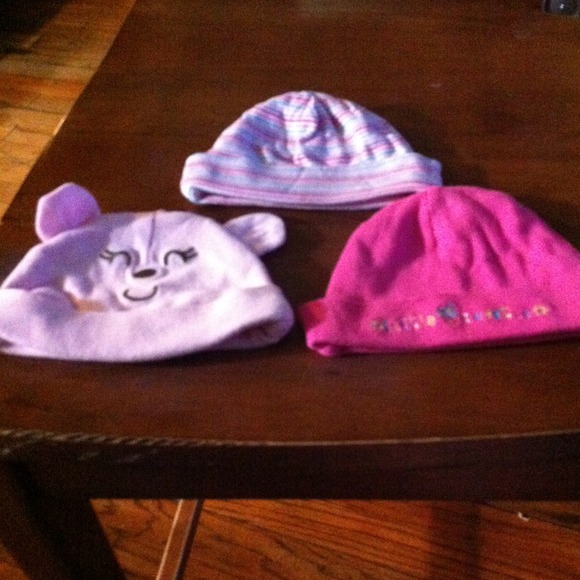 3 hats