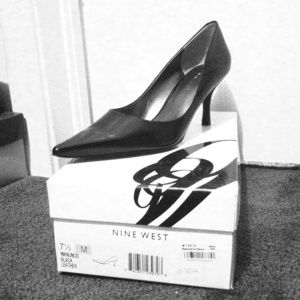 Black Nine West nuncio heels  7.5