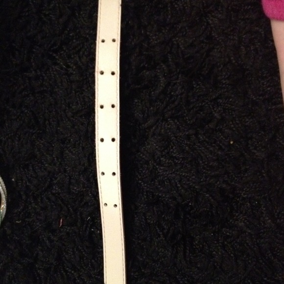 Off White Belt - Picture 3 of 3