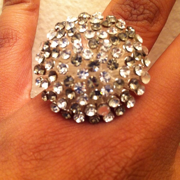 Jewelry - white and black crystal BCBG ring