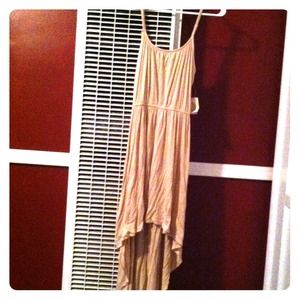 Hi-low beige dress!