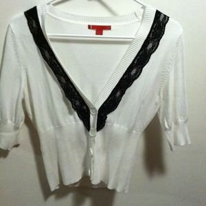 ⛔SOLD⛔White Cropped Cardigan