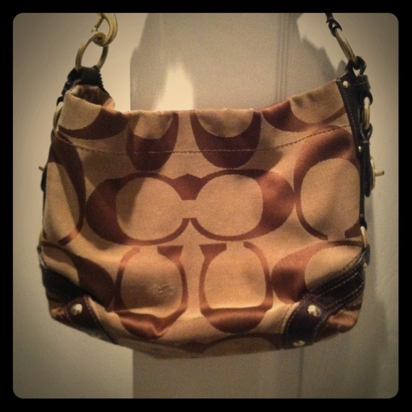 Used Authentic Coach Signature Handbag