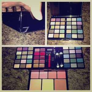 *RESERVED FOR CELEBCREATION* VS Makeup Kit