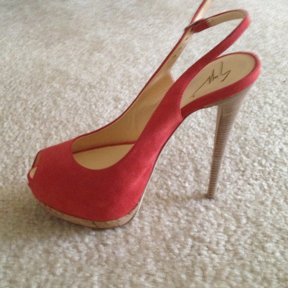 Shoes - Picture 2 of 4