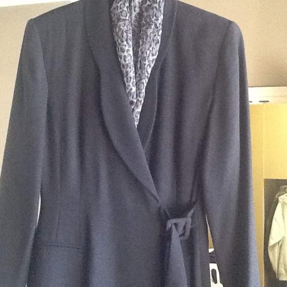 SOLD! Additional pics with another scarf - Picture 3 of 3