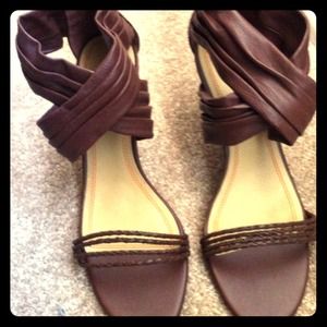 🌟REDUCED🌟Brown strappy/zip-up heels