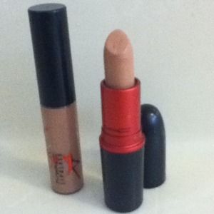 💢AUTHENTIC💢 MAC lady gaga 2 viva glam