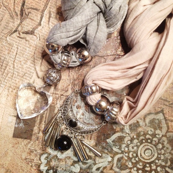 Set of two pendant scarves as shown