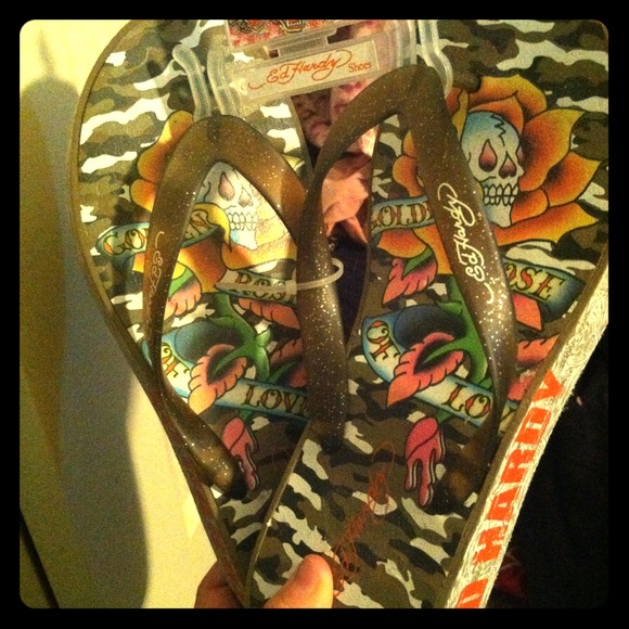 Ed hardy flip flops