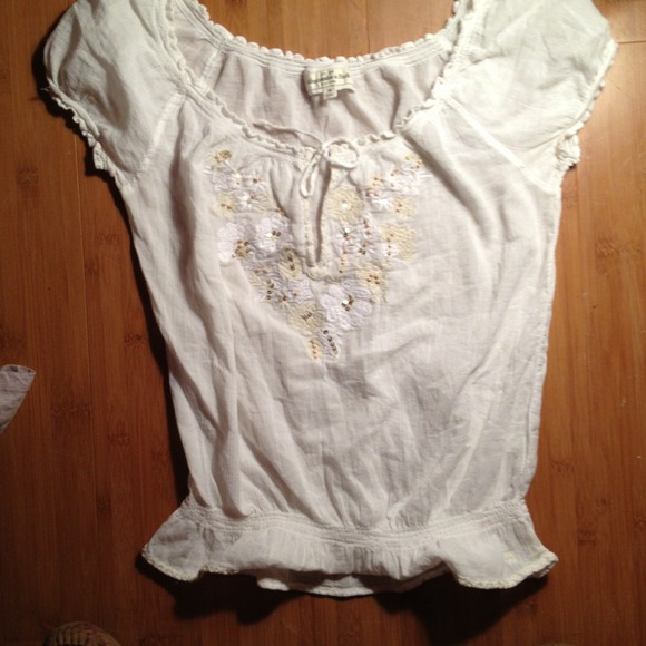 Timeless linen top