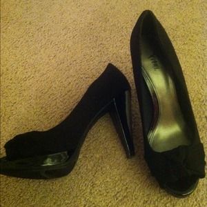 Fioni open toe high heel - brand new/never worn