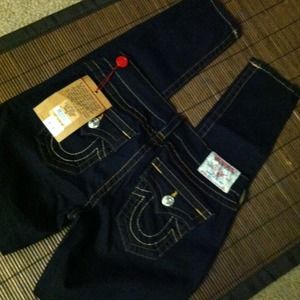 RESERVE 🔴🔴⚪Misty True Religion skinny jeans