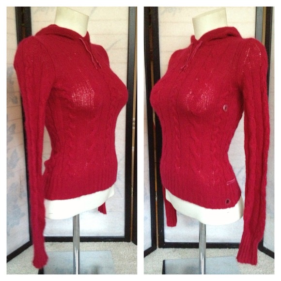 SOLD🔥💥NWT AmerIcan Eagle Red Knit Ribbed Hoodie - Picture 2 of 4