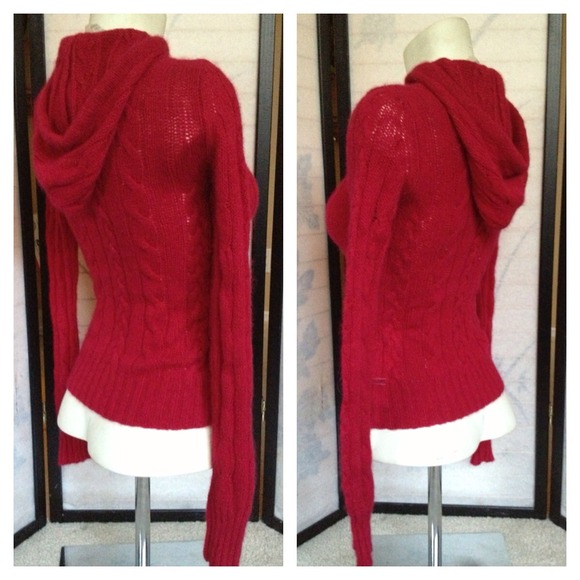 SOLD🔥💥NWT AmerIcan Eagle Red Knit Ribbed Hoodie - Picture 3 of 4