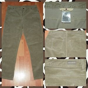 Khaki colored Zipper closure Pants