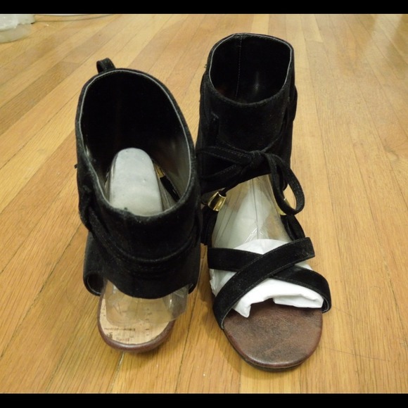 Sold in Bundle! Ankle Suede Sandals Size 6 - Picture 2 of 3
