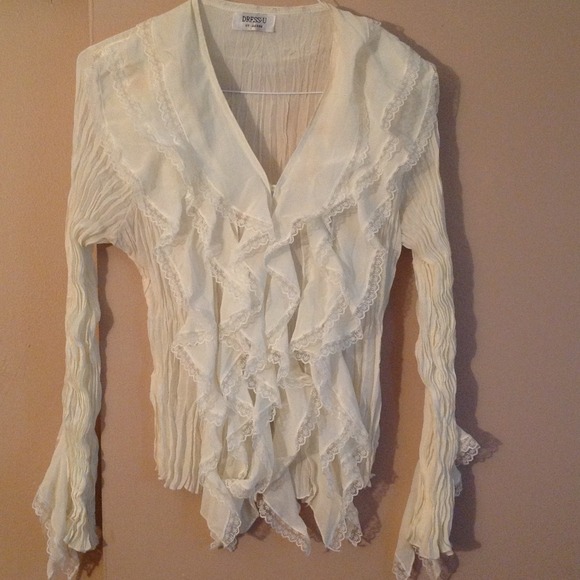SOLD. Off white elegant top with ruffle lace