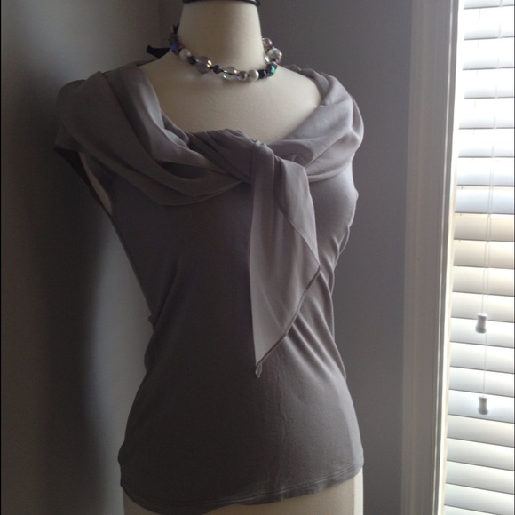**SOLD**. Pretty Gray Top - Picture 3 of 3