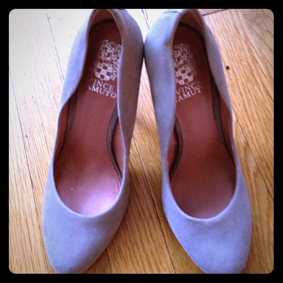 Vince Camuto Shoes - Vince Camuto Gray Suede Pumps