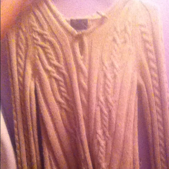 Long-sleeve hooded knit